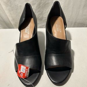 AEROSOLES Black Women's Heels